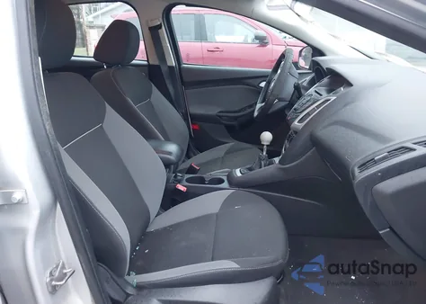 2013 Ford Focus Se z USA, uszkodzony, nr VIN 1FADP3K27DL360650